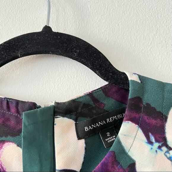 Banana Republic Dark Green Floral Print Peplum Sleeveless Dress - Picture 6 of 8